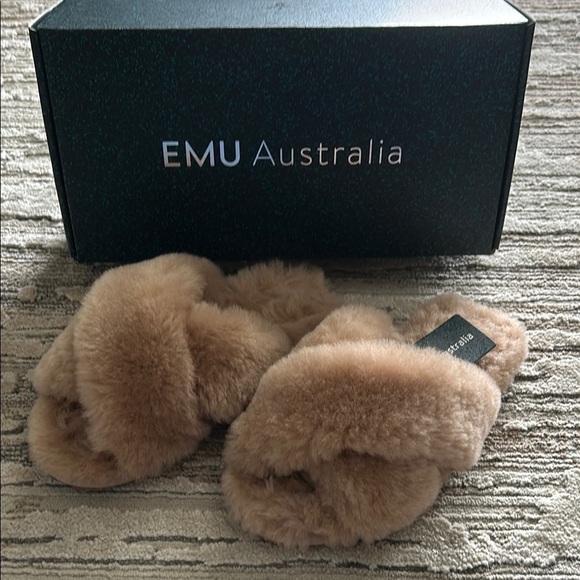 Emu Australia Mayberry Sheepskin Slippers Camel NIB - Picture 2 of 7